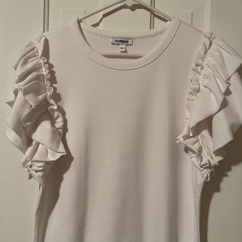 Express ruffle sleeve top